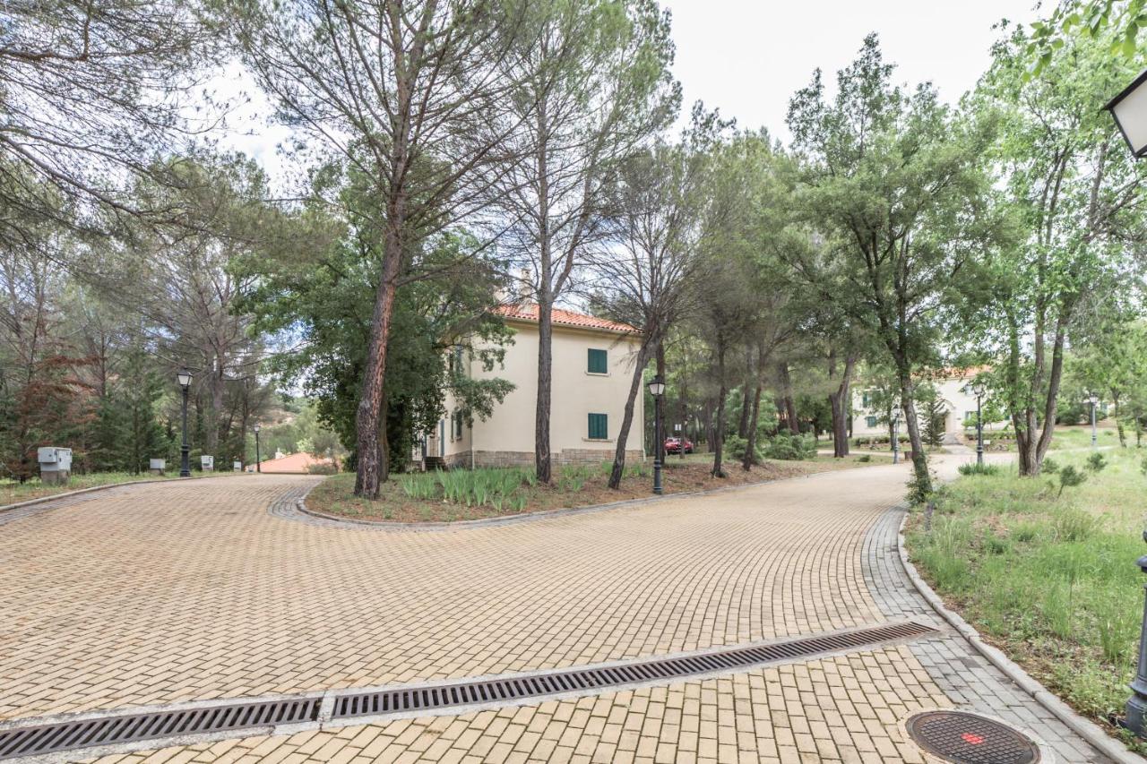 Apartamentos Rurales El Colvillo Trillo Buitenkant foto