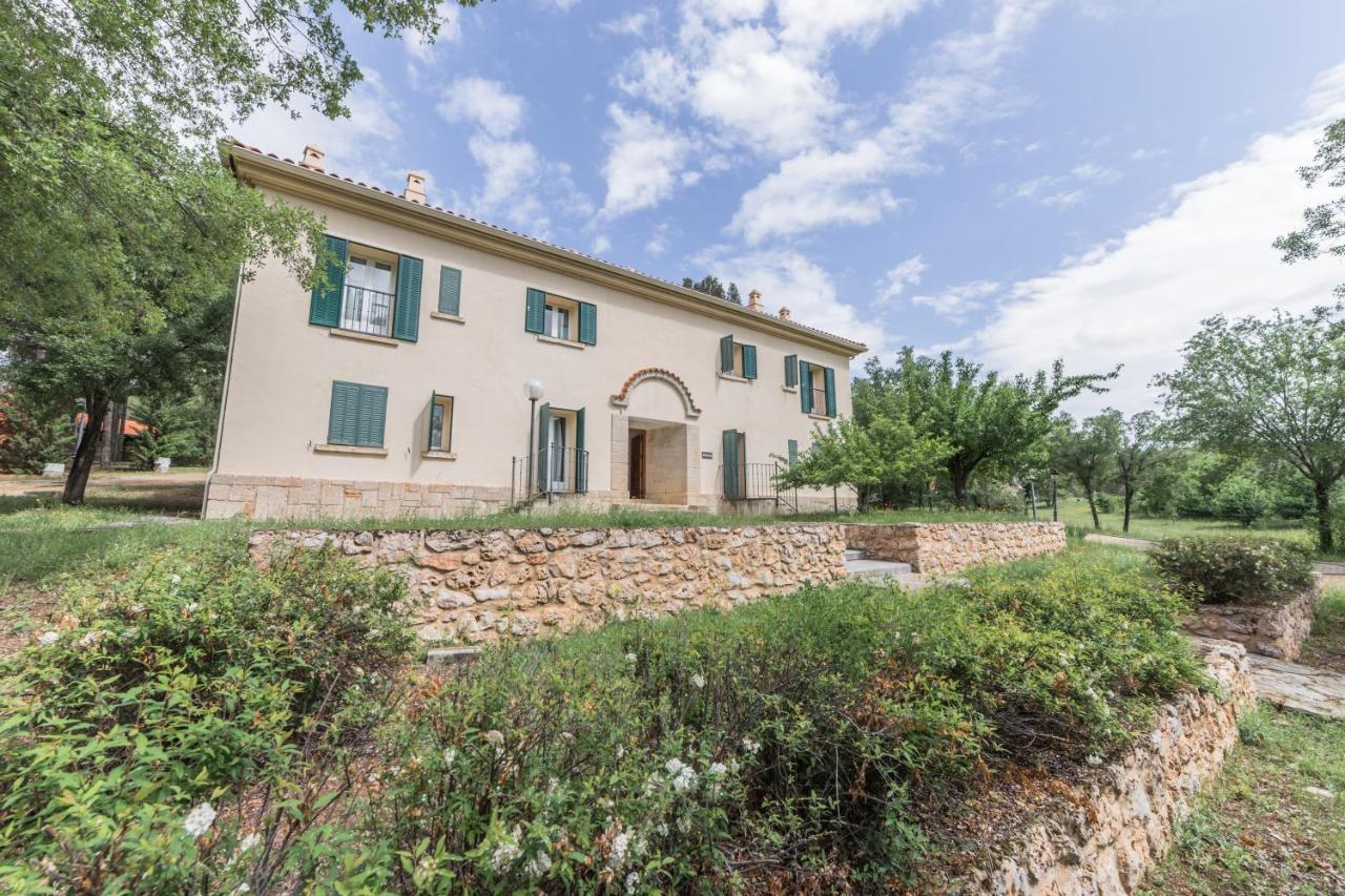 Apartamentos Rurales El Colvillo Trillo Buitenkant foto